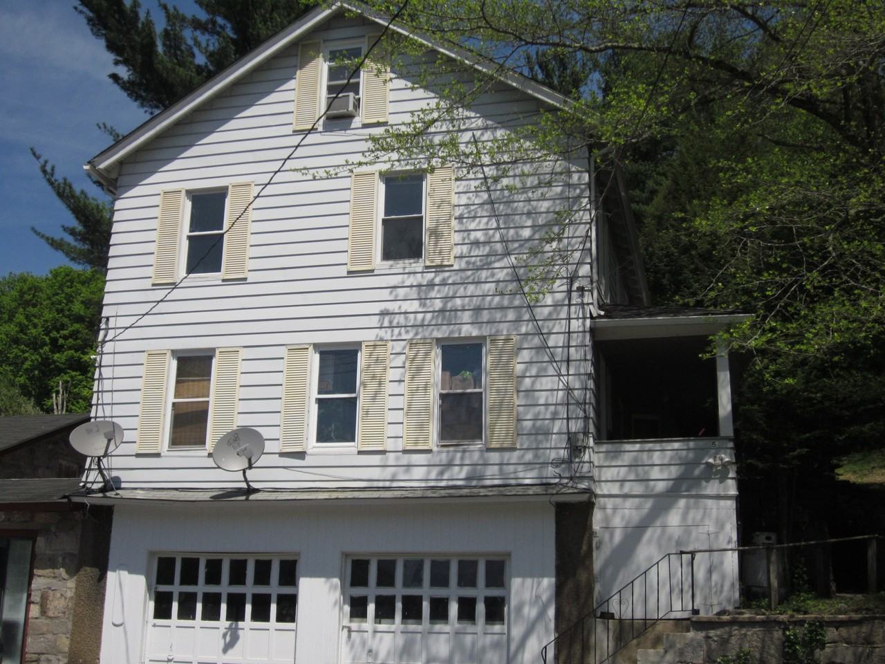 54 W Branchville Rd - Photo 3 of 19