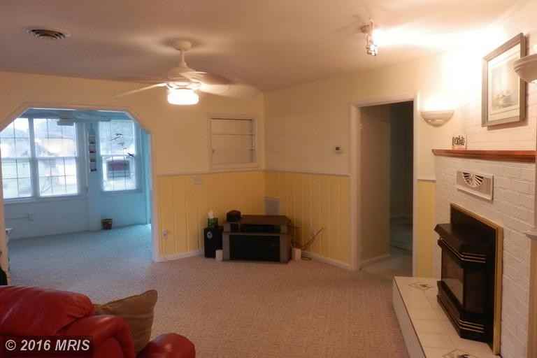 6106 8th St - Photo 2 of 23