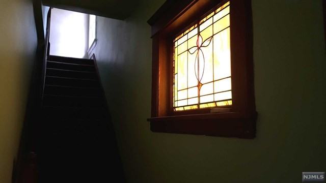 135 Beechwood Ave - Photo 2 of 13