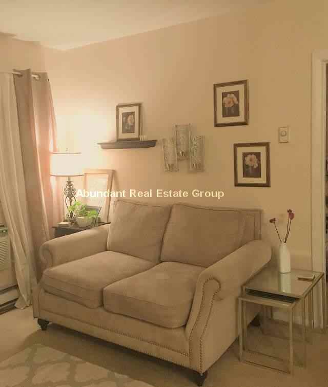 17 Arlington St 9 - Photo 2 of 12