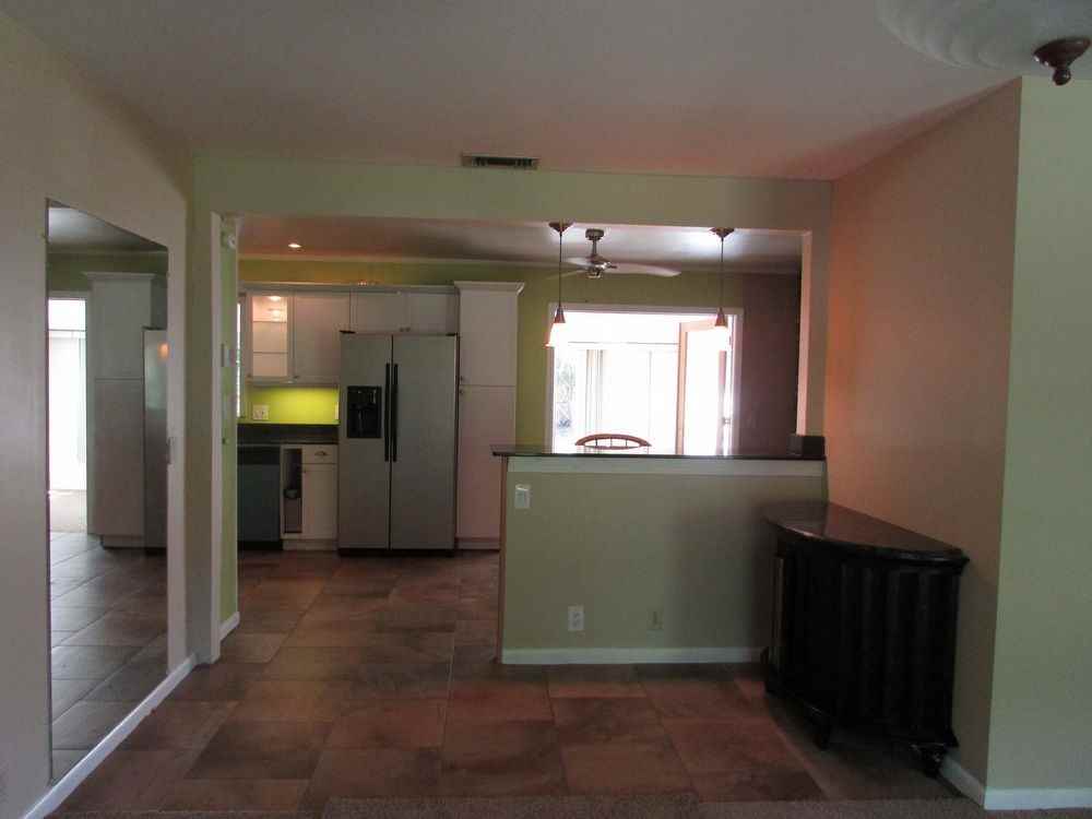 101 Greenwood Dr - Photo 3 of 10