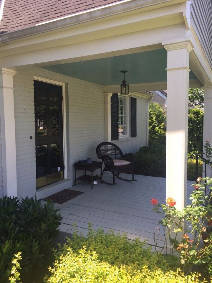 333 Lexington Rd - Photo 2 of 19