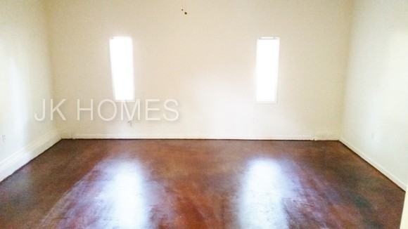 5219 Apollo St - Photo 2 of 10