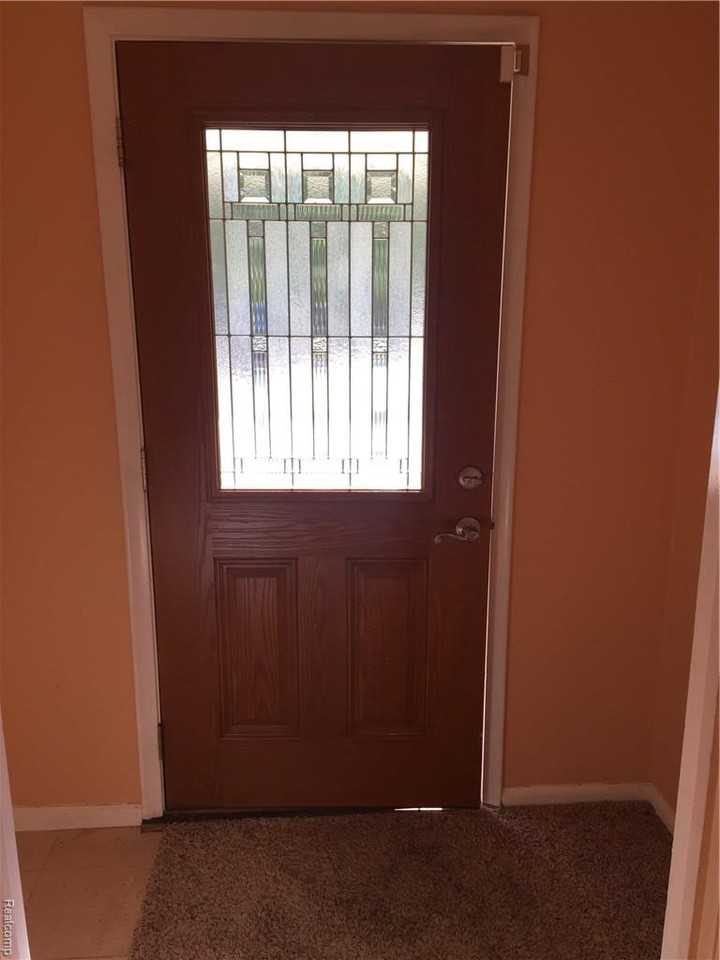 1036 Mildred St - Photo 3 of 13