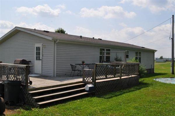 735 Medley Dr - Photo 2 of 14