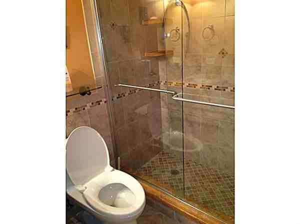 1023 Bel Air Dr - Photo 3 of 6