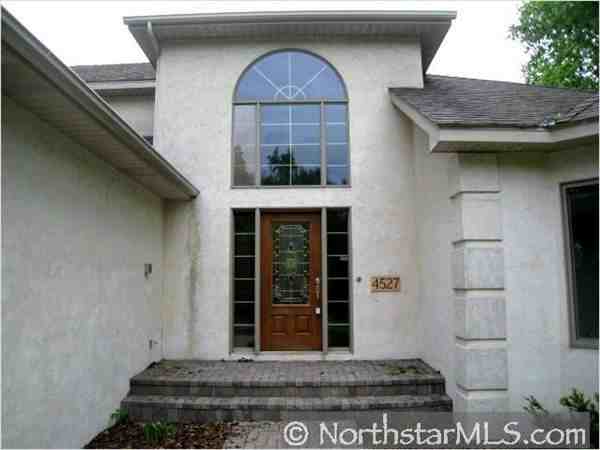 4527 Sunset Ridge - Photo 2 of 8