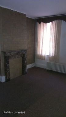 418 Laurel St - Photo 2 of 22