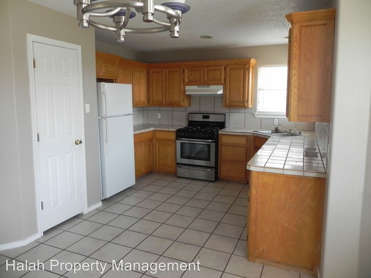 400 Casper Ct - Photo 2 of 8