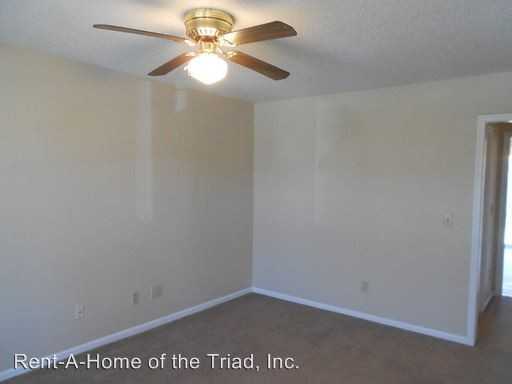 675 Mystic Dr - Photo 2 of 21