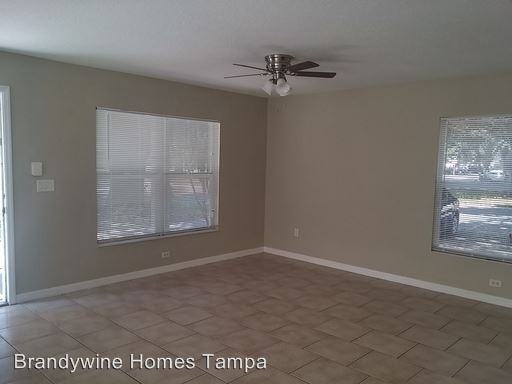 2971 6th Ave S - Photo 3 of 5