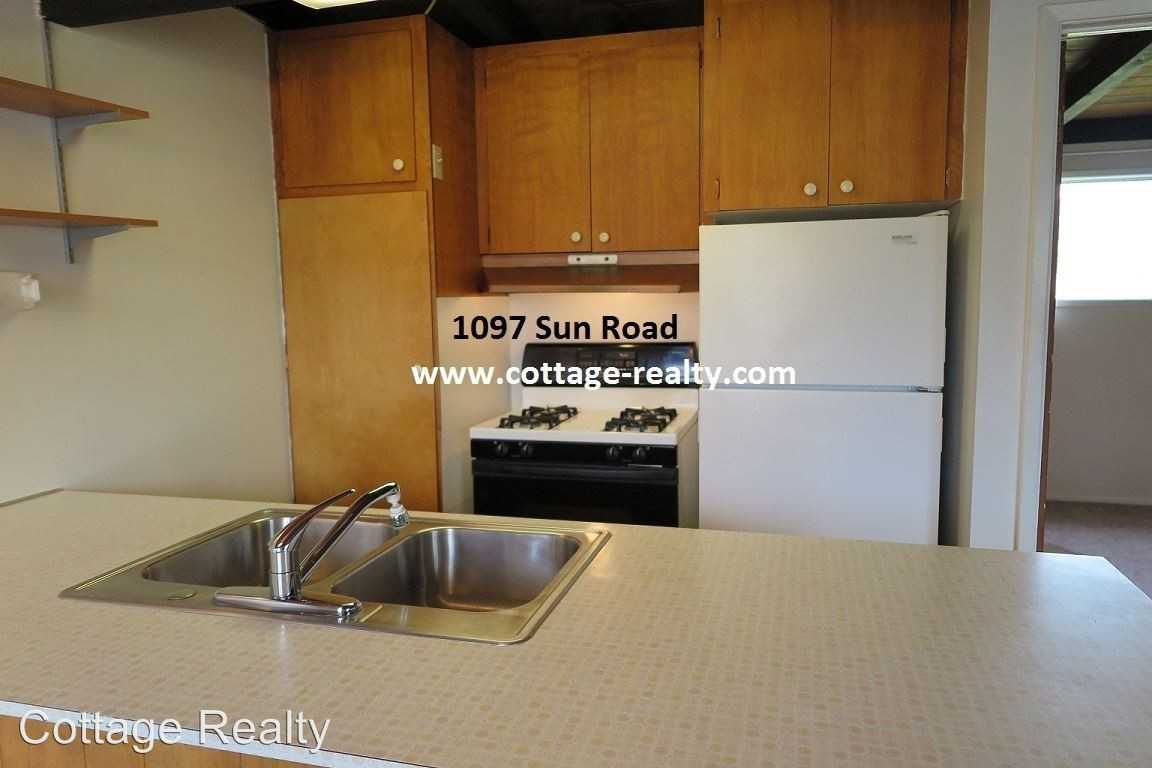 1097 Sun Rd - Photo 2 of 6