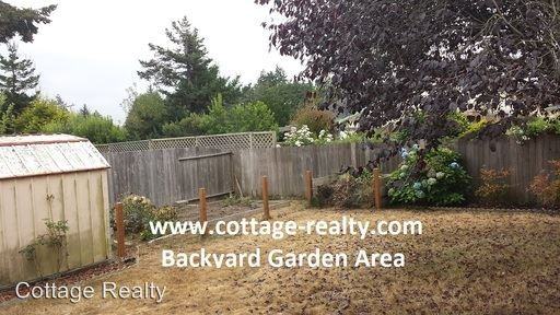 1966 Sycamore Ct - Photo 2 of 7