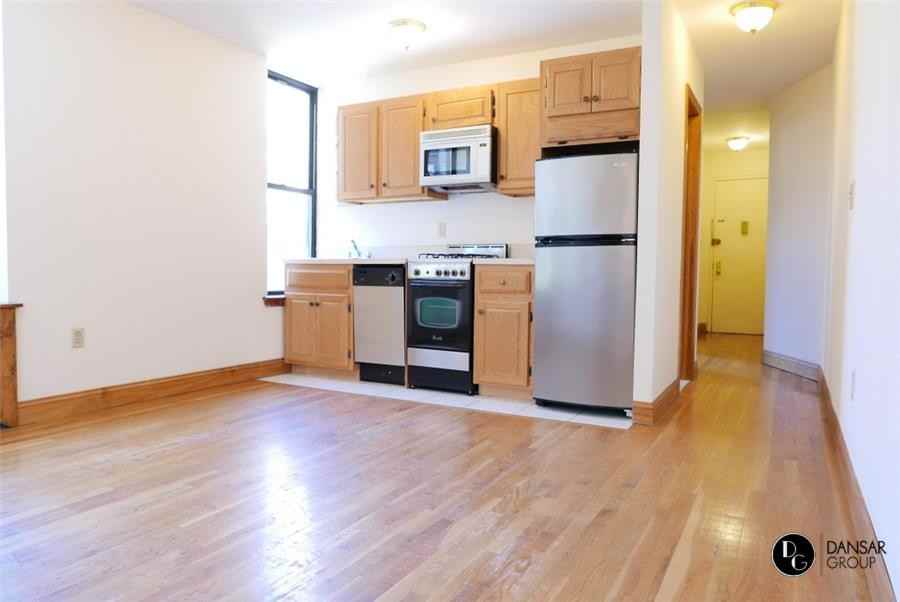 244 W 109th St