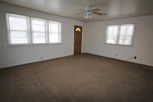 981 W Main St - Photo 2 of 12