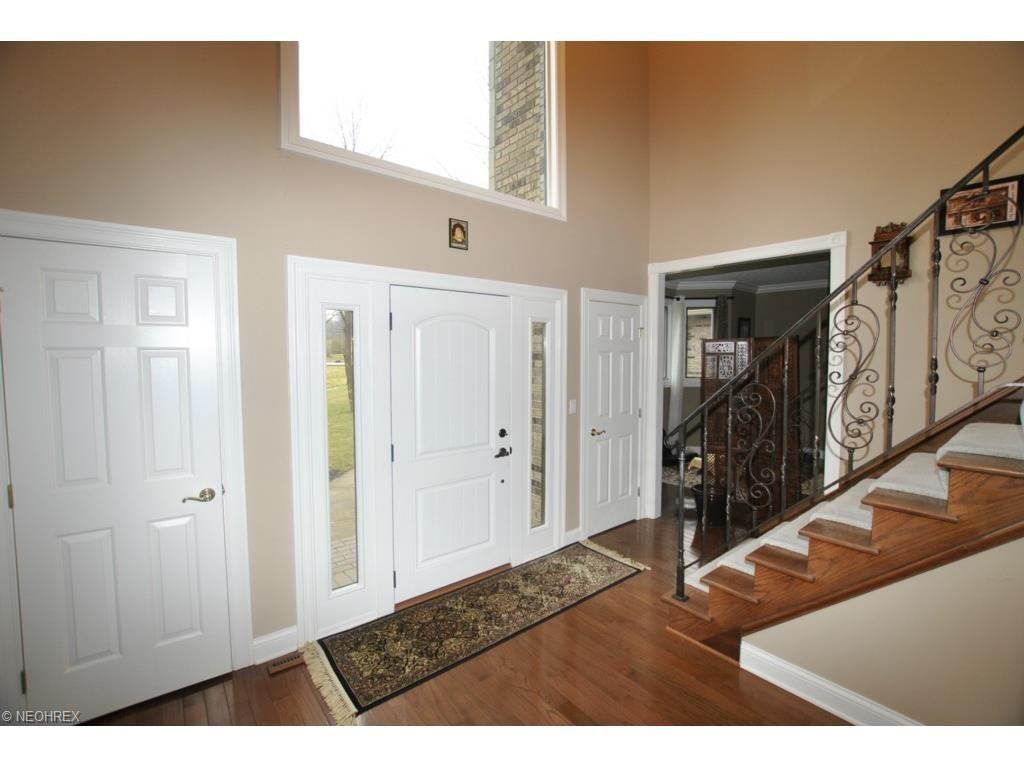 9927 Highland Dr - Photo 2 of 24