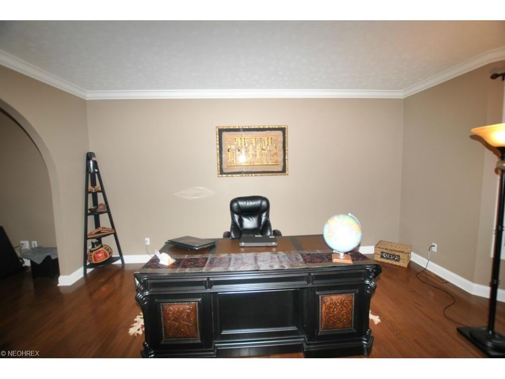 9927 Highland Dr - Photo 3 of 24