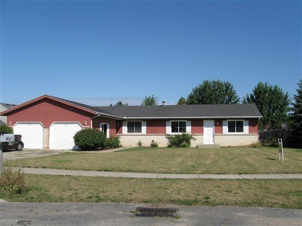 2045 Old Valley Ct SE - Photo 2 of 6