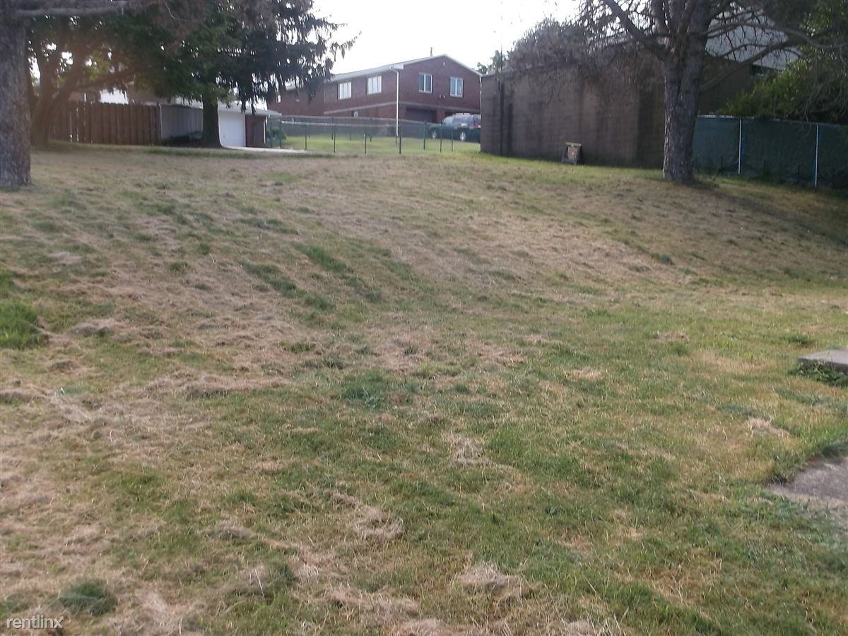 125 Schwartz St - Photo 2 of 12