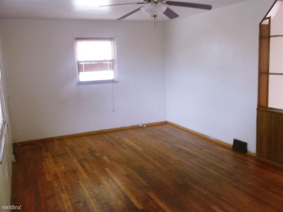 125 Schwartz St - Photo 3 of 12