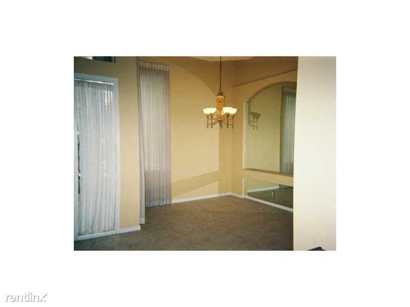 4948 NW 108th Terrace - Photo 2 of 8