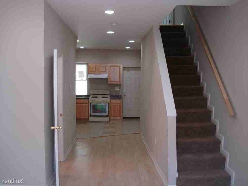 117 S Calhoun St - Photo 2 of 23
