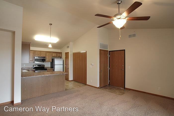 565 Pond View Dr - Photo 3 of 8