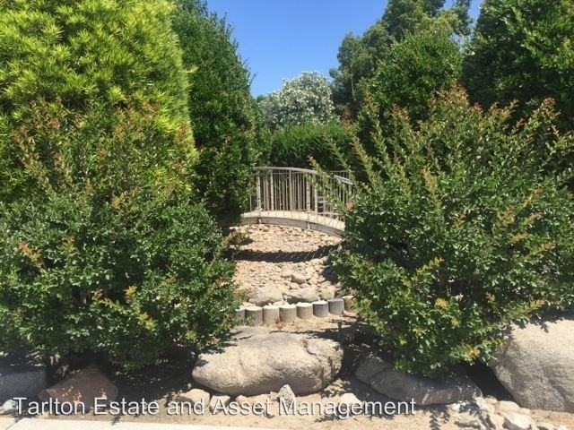 6270 N Garfield Ave - Photo 3 of 31