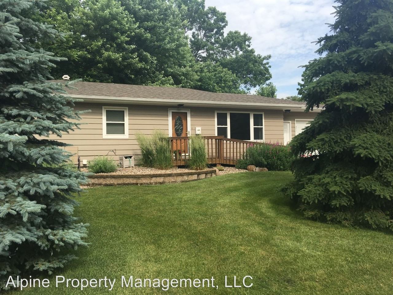 617 Cedar Street - Photo 2 of 11