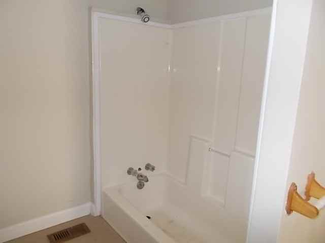 1829 Woodbine Ave - Photo 2 of 14