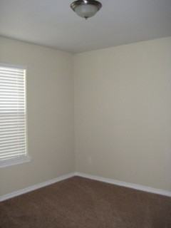 1117 Maple St - Photo 3 of 4