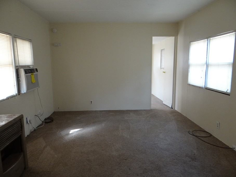 8452 Cedar Dr - Photo 3 of 12