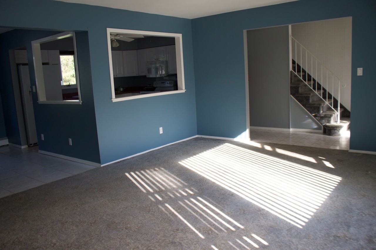 27 Ruth Ave - Photo 2 of 8