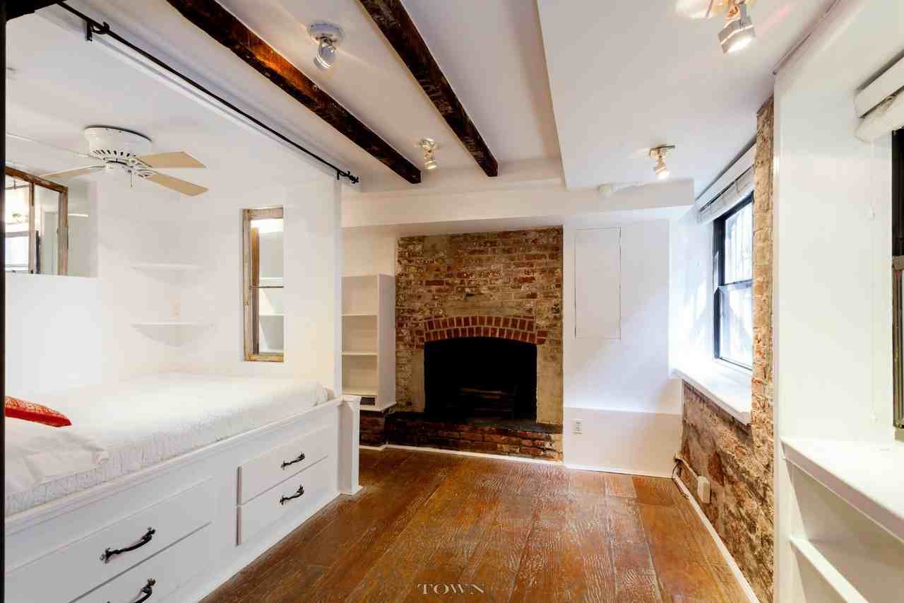 113.5 W 15th St #BEBW - Photo 3 of 7