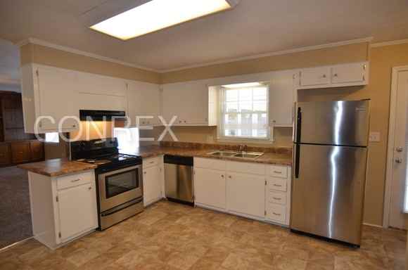 720 Oriole St - Photo 2 of 17