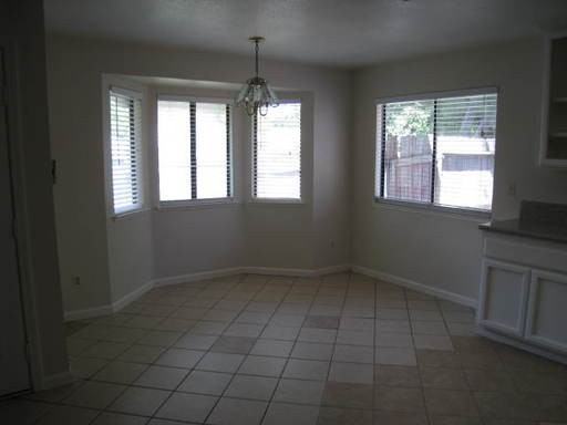 3260 Del Paso Blvd - Photo 3 of 9