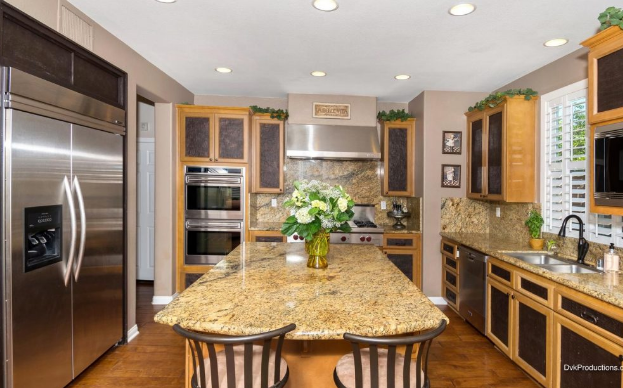 893 Aspen Glen Road - Photo 2 of 20