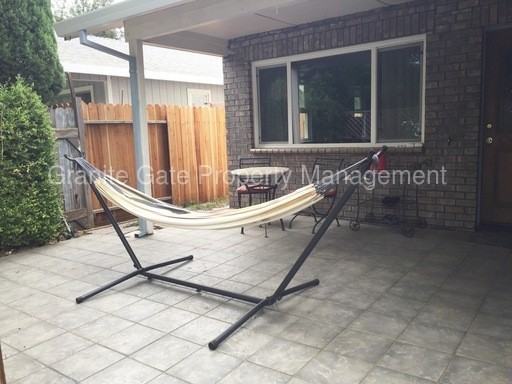 1919 Calaveras Ave - Photo 3 of 15