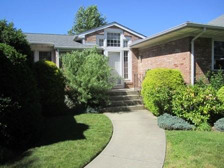 206 Central Ave - Photo 2 of 20