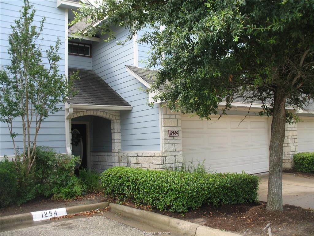 1252 Canyon Creek Cir - Photo 3 of 15