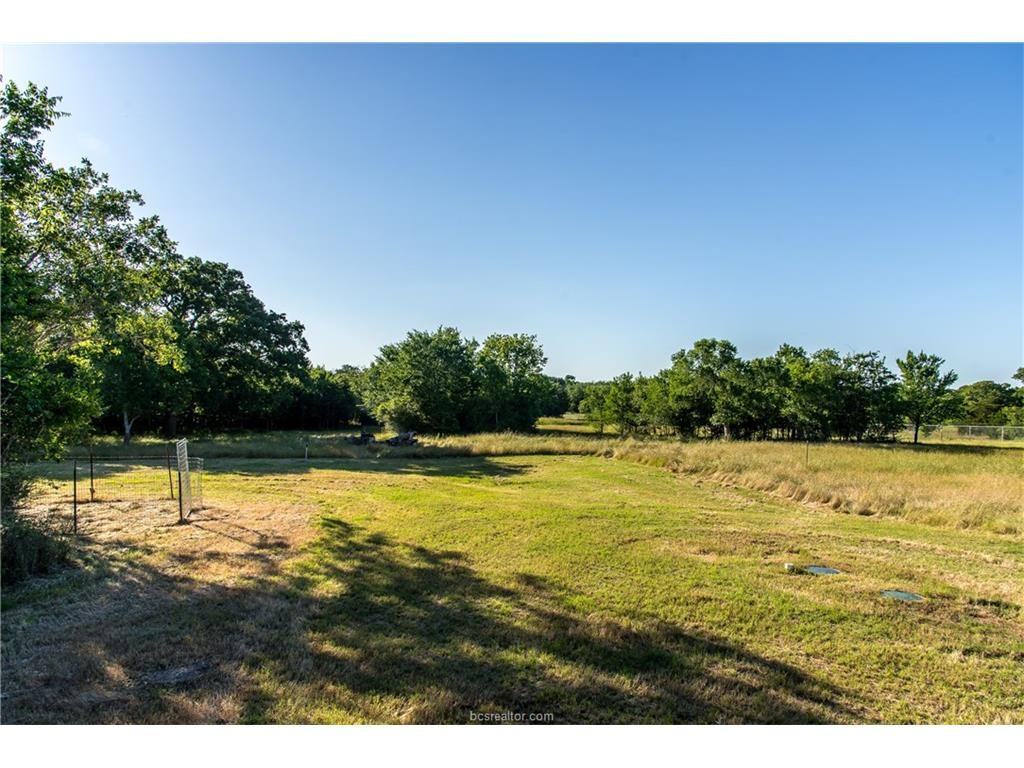 10955 Favor Rd - Photo 3 of 4