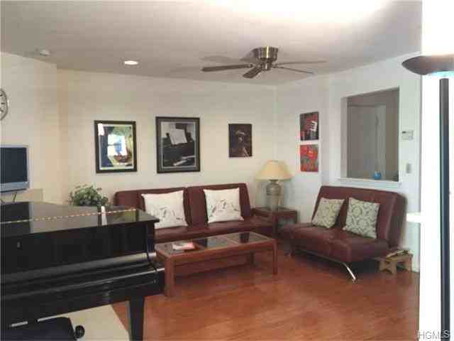 17 Lexington Hills Rd - Photo 3 of 9