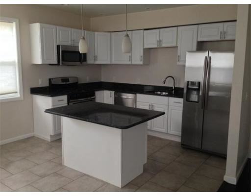 59 Elm St - Photo 2 of 6