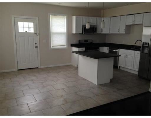 59 Elm St - Photo 3 of 6