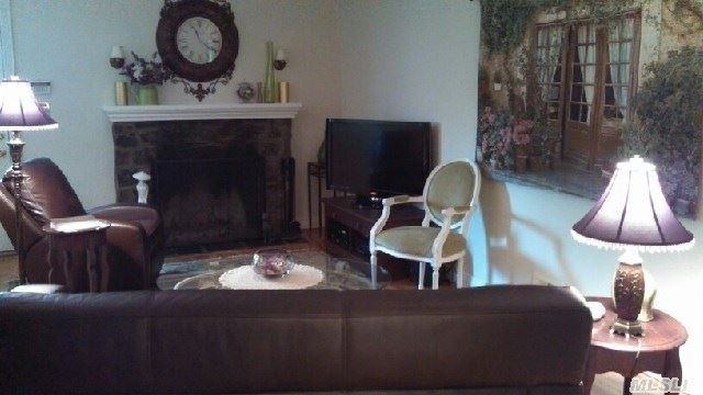 49 Laurel Ave - Photo 3 of 8