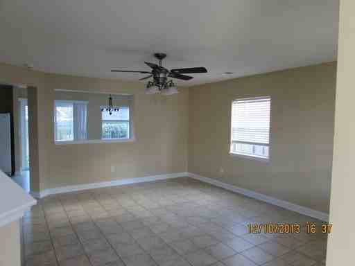 213 Ponderosa Dr - Photo 3 of 11