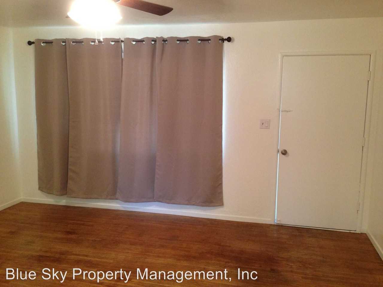 304 NE 1st Ave - Photo 3 of 11