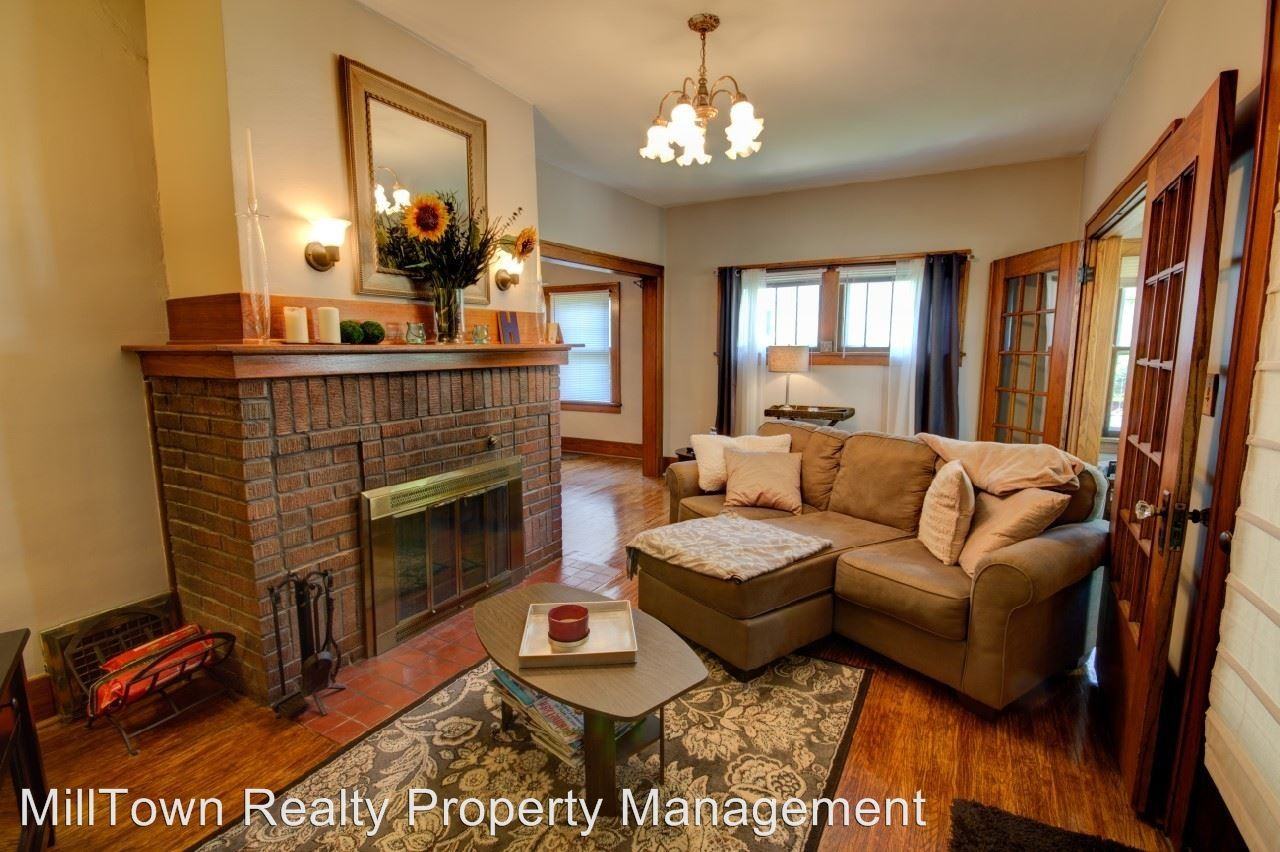 1201 35th St - Photo 3 of 24