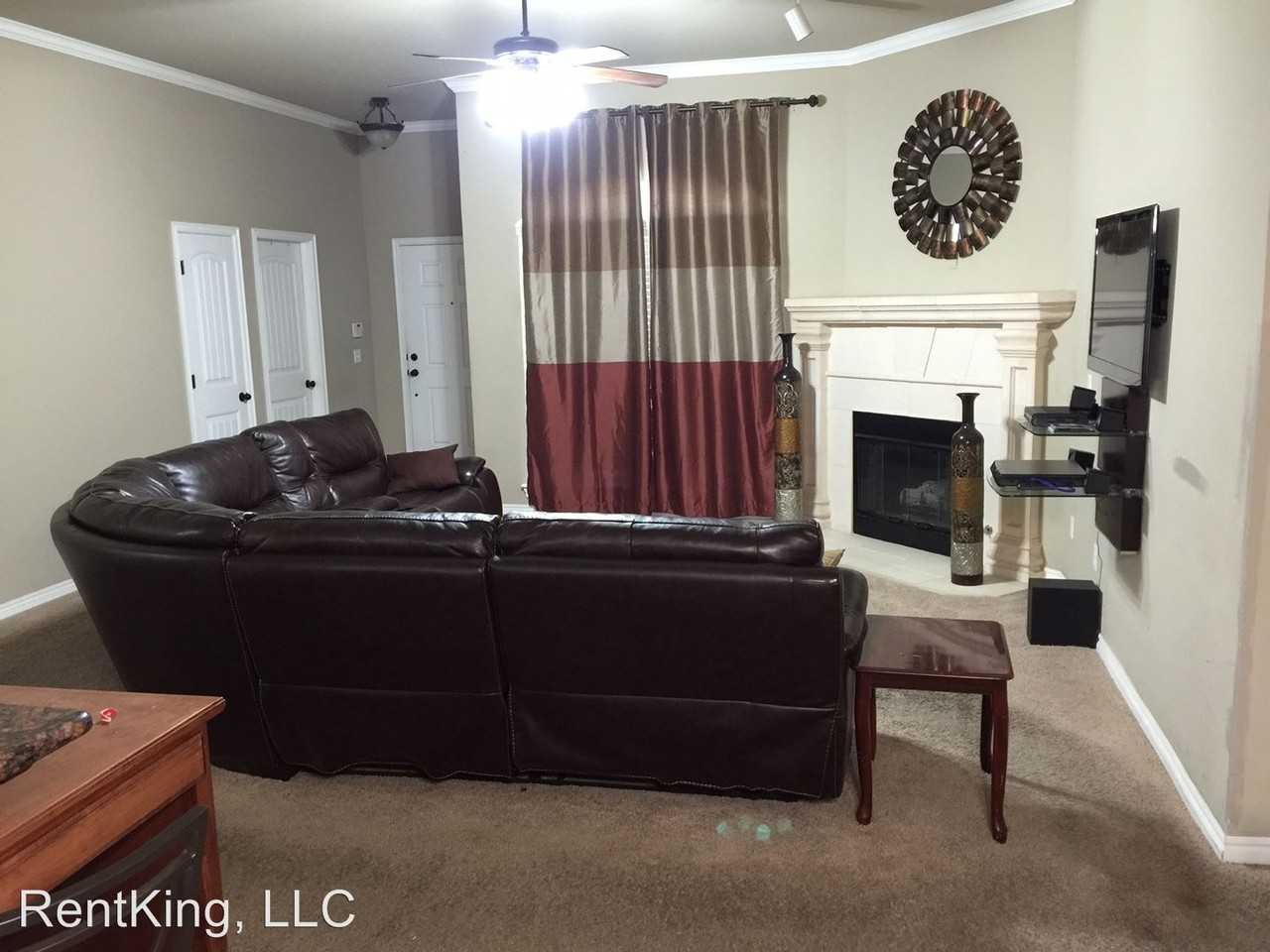 1621 Central Pkwy - Photo 3 of 11