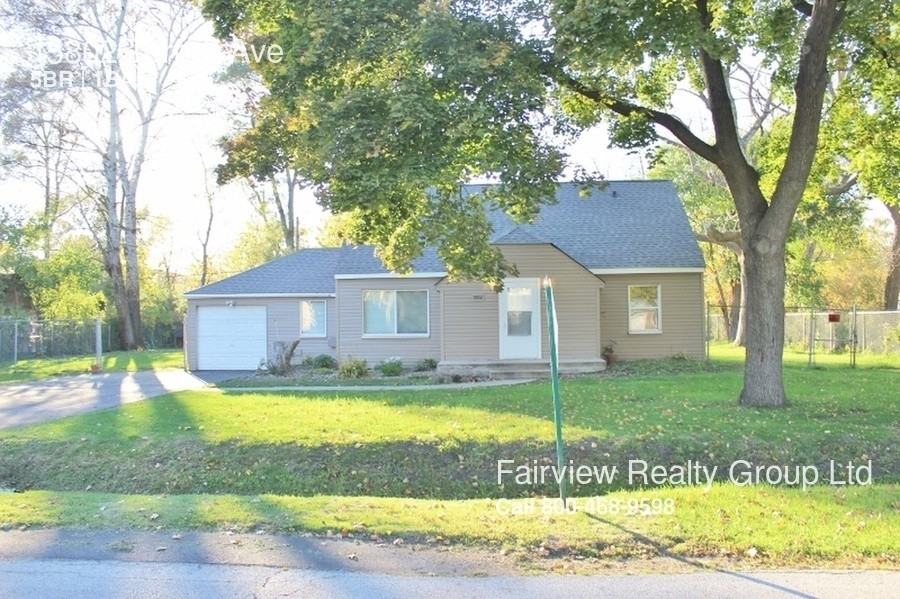 15802 Turner Ave - Photo 2 of 27